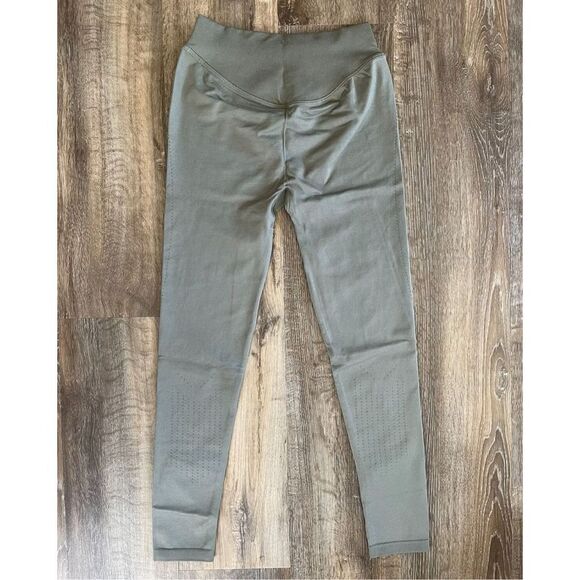 GYMSHARK Sweat Seamless Leggings Women's high waisted Olive Green Size Medium-NW - Picture 2 of 5